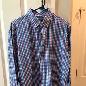 Vineyard Vines Button down shirt